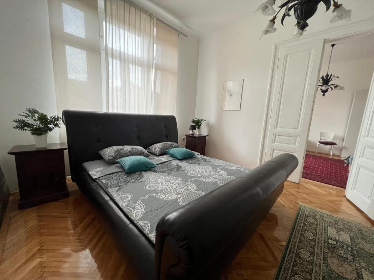 Apartman Happy Apartment Sarajevo Exterior photo