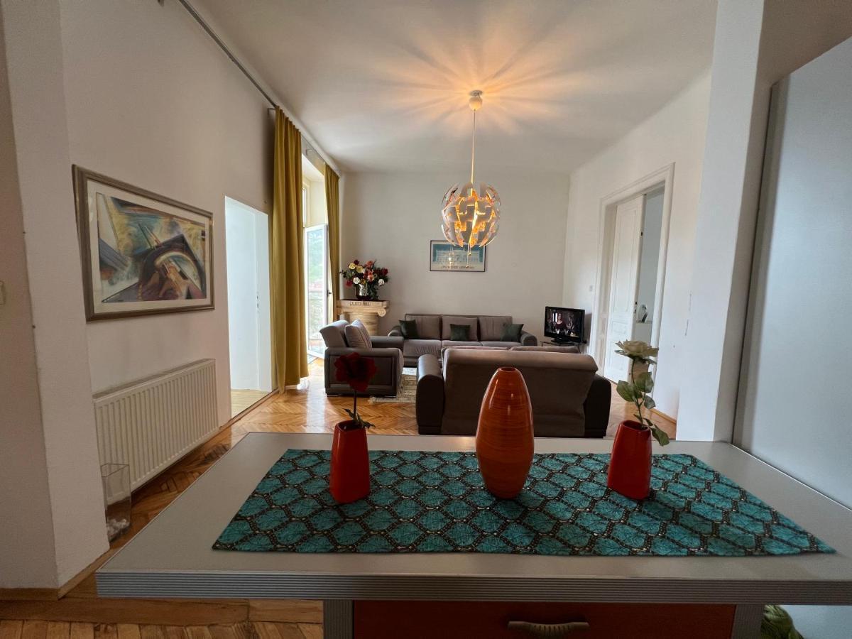 Apartman Happy Apartment Sarajevo Exterior photo