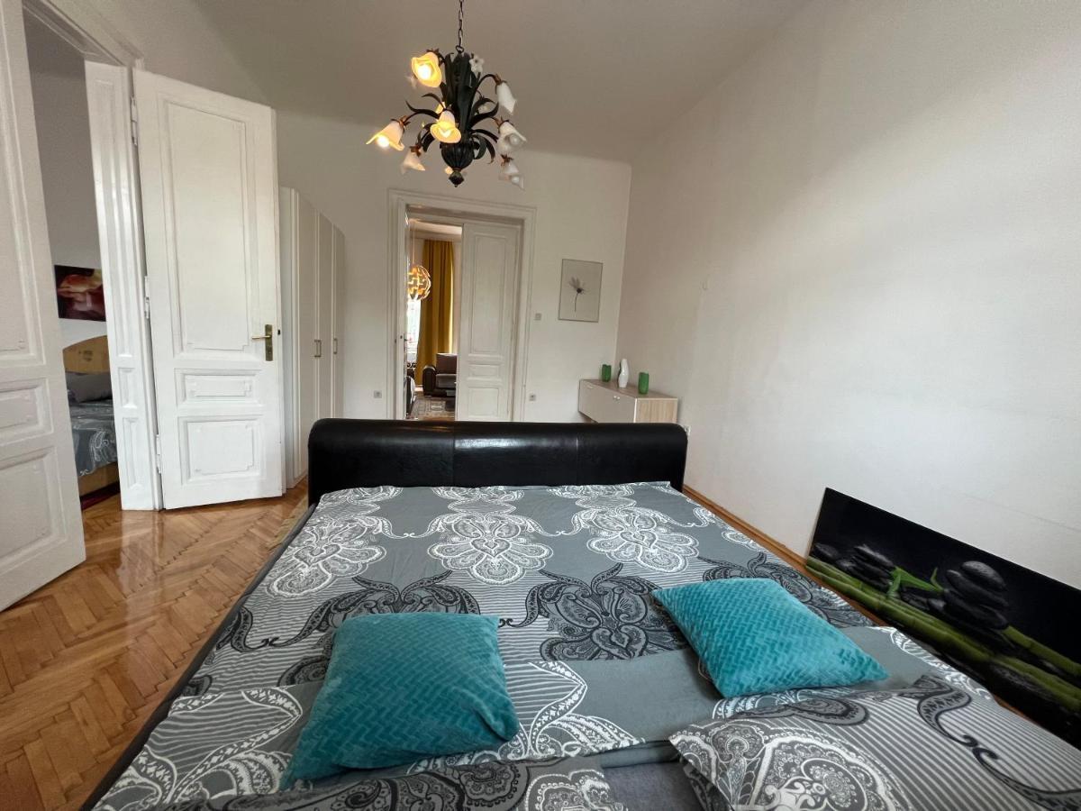 Apartman Happy Apartment Sarajevo Exterior photo